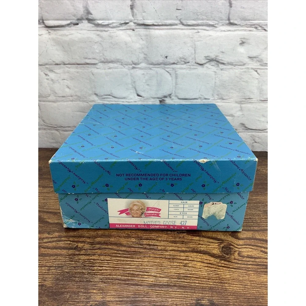 Madame Alexander Mother Goose 427 Doll In Original Box With‎ Tag & Stand